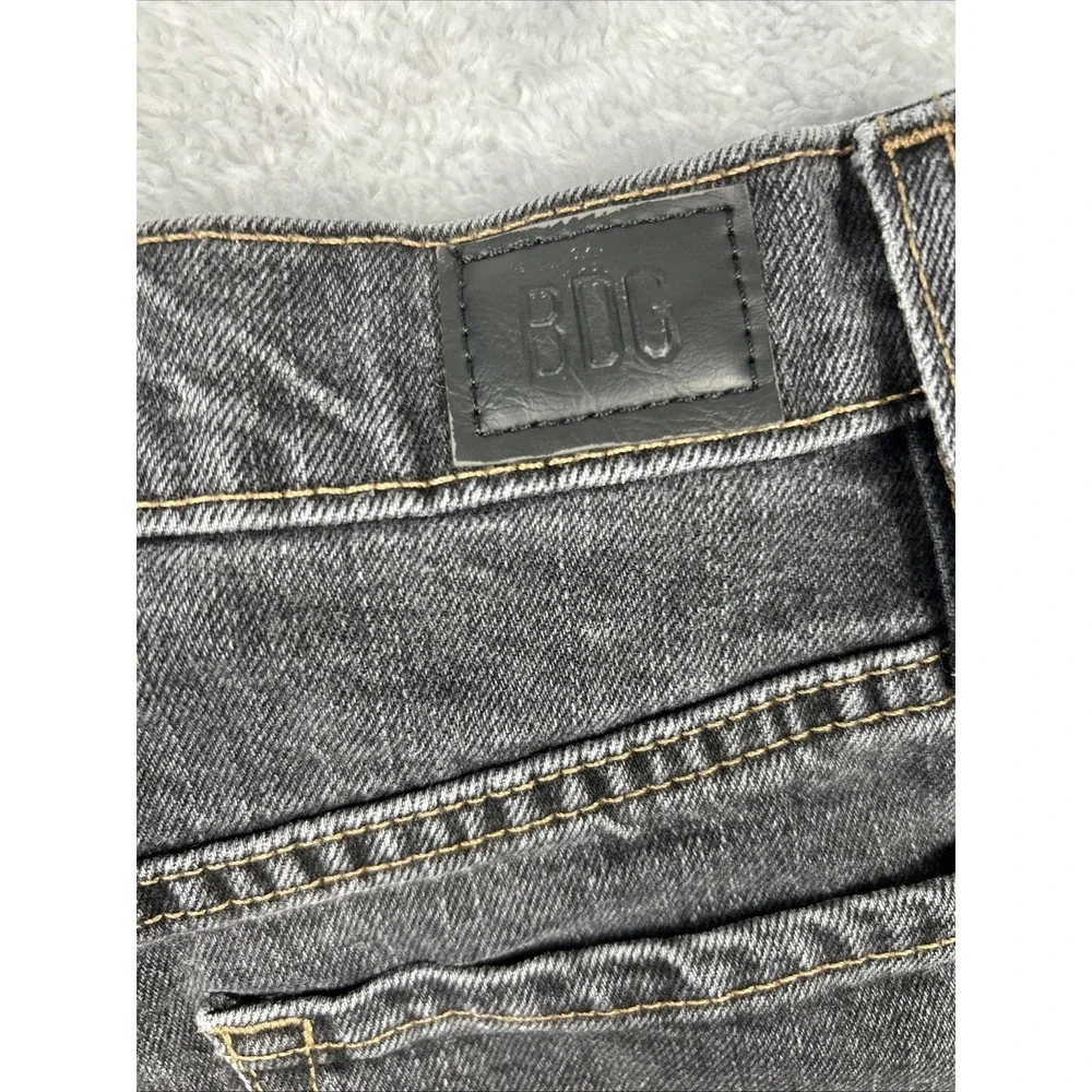 BDG Urban Outfitters Women's Shorts 24 Mom High-Rise Cuffed‎ Denim Black